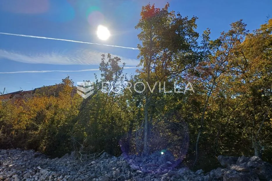malinska, građevinski teren površine 852 m² - slika 1