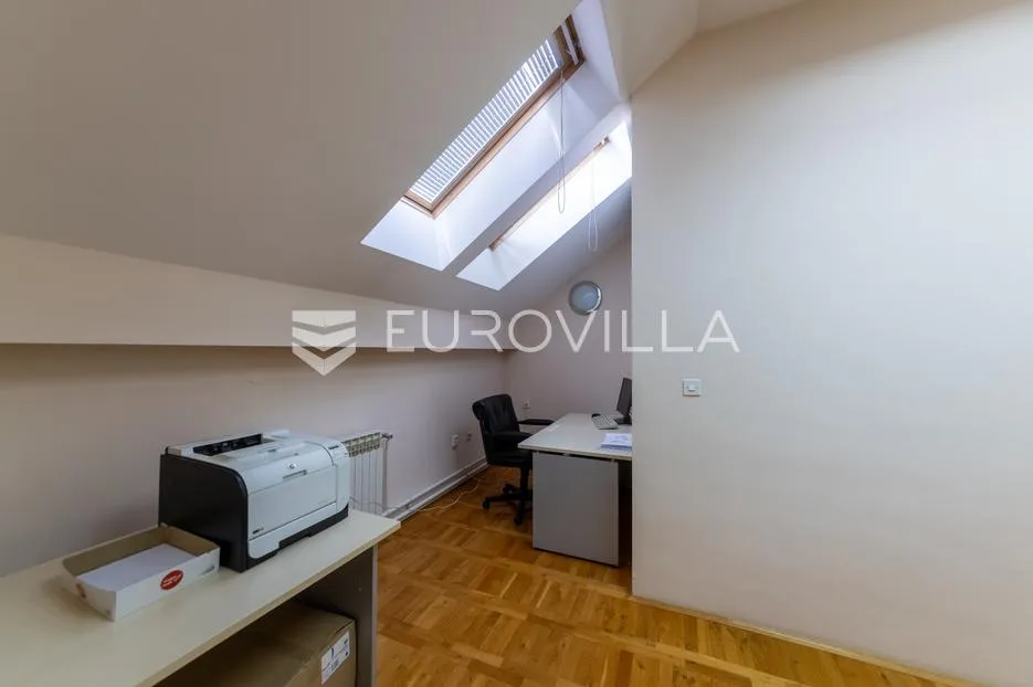 osijek, centar, zakup, opremljena poslovna zgrada 150 m2 - slika 10