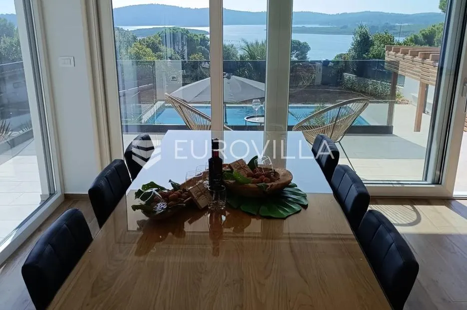 medulin, pomer, prekrasna villa s wellnessom 195 m² s pogledom na more, 150 m od mora - slika 10
