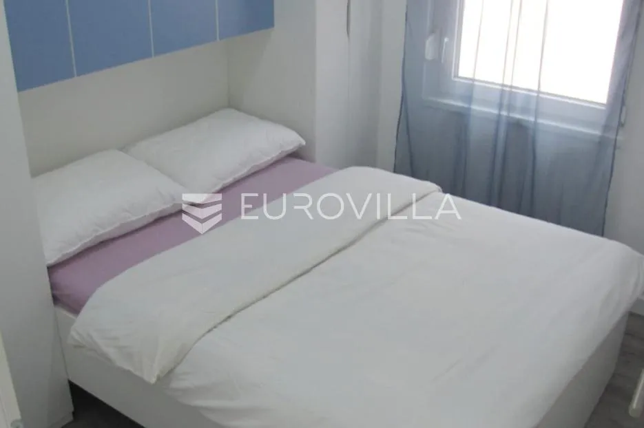 kruševo, crna punta, prekrasna kuća prvi red do mora s tri stambene jedinice - slika 19