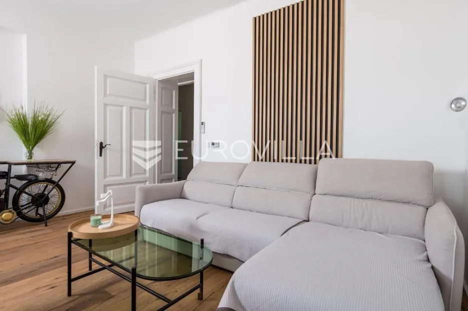 opatija, adaptiran stan 100 m², drugi red do mora, dva balkona - slika 4