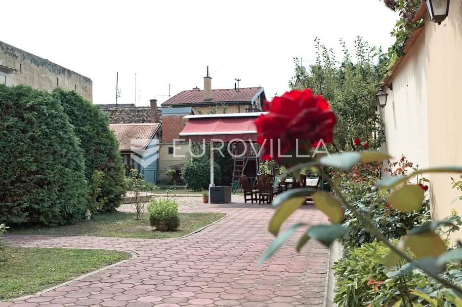 osijek, donji grad, adaptirana kuća s velikim potencijalom, 700 m², plac 947 m² - slika 8