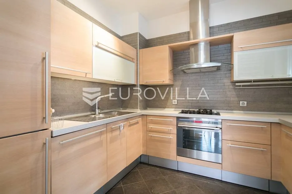 babonićeva, luksuzan peterosoban penthouse nkp 190 m2 - slika 3