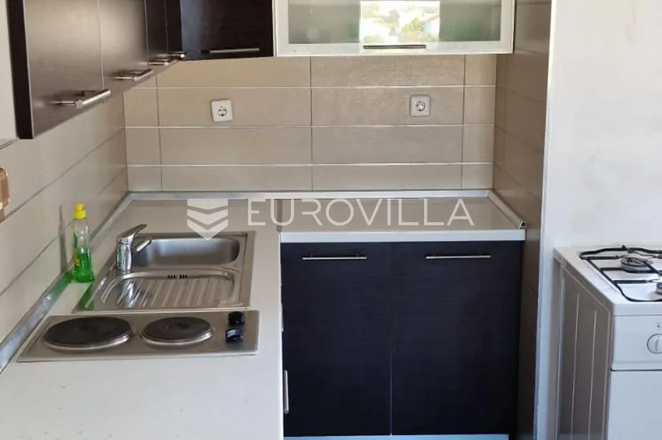 pag, novalja, tri apartmana u stambenoj zgradi - slika 7