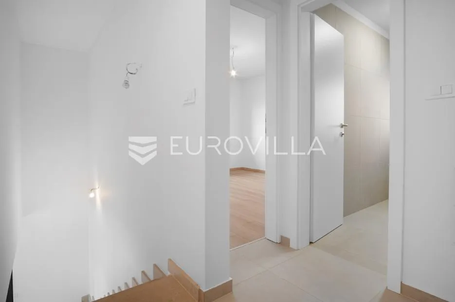 istra, svetvinčenat, cukrići, vila 155 m², terasa s ljetnom kuhinjom, bazen, 2 parkirna mjesta - slika 12