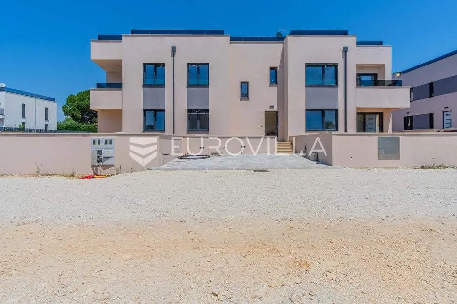istra, poreč, trosoban stan na najtraženijoj lokaciji - slika 12