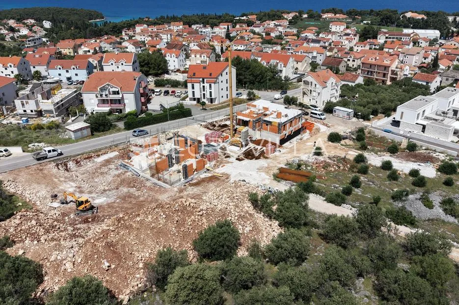 brač, supetar, dvosoban stan na prvom katu s pogledom na more - slika 20