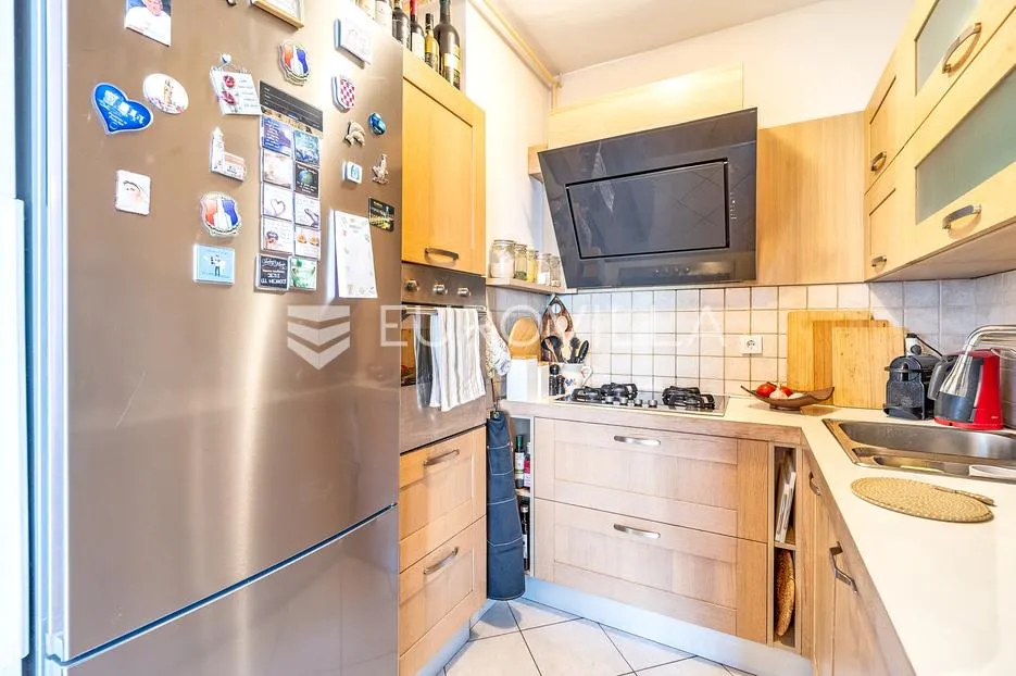 zagreb, špansko, predivan četverosoban dvoetažan stan površine 125,77 m² - slika 7