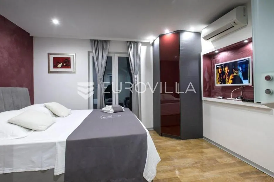 rogoznica, kuća s bazenom i pogledom na more, 352 m² - slika 8