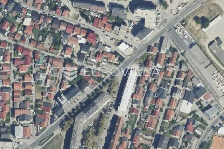 zagreb, zagrebačka cesta, zemljište 237 m² s kućom za rušenje - slika 1