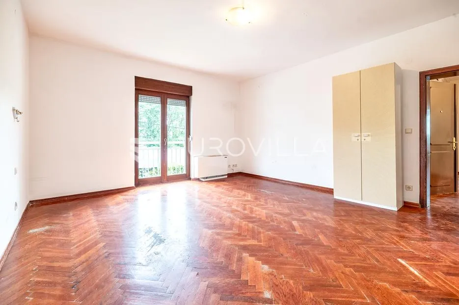 remete, objekt 1.050 m², idealan za vrtić/dom - slika 2