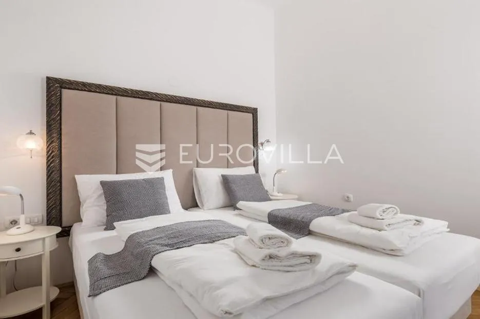 rijeka, centar, dva luksuzna studio apartmana u strogom centru - slika 21