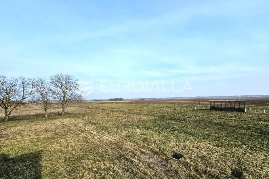 baranja, bilje – hotel u izgradnji (1467 m²) na zemljištu od 15.800 m² - slika 13