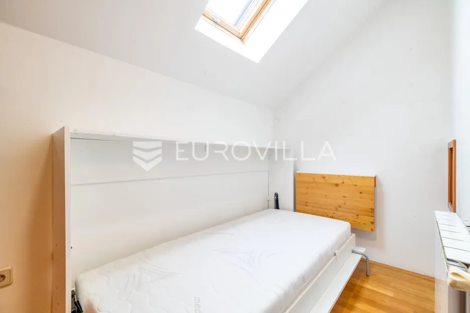 zagreb, iv maksimirsko naselje, lijep dvoetažni stan sa balkonom, 77 m² - slika 9