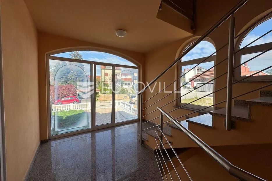 fažana, valbandon, raskošna vila s tri stambene jedinice, 360 m² - slika 15
