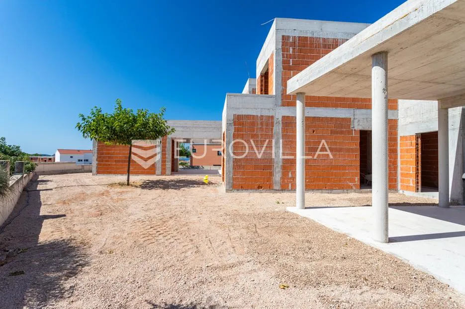vodice, prekrasna i prostrana vila s bazenom, 730,25 m² - slika 42