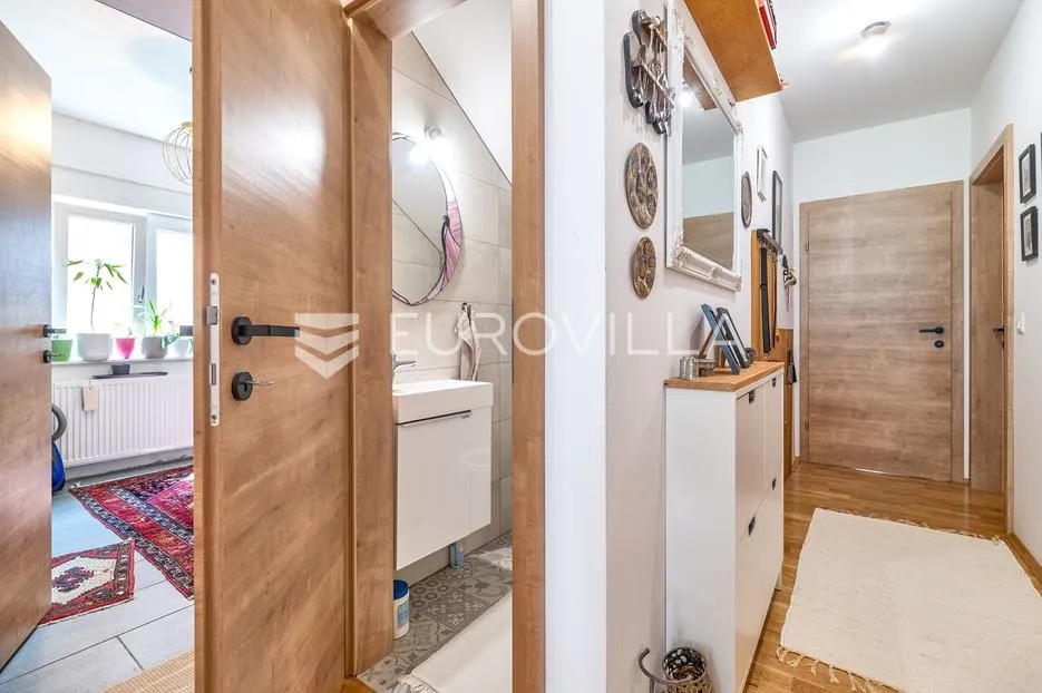 zagreb, gornja dubrava, obiteljska kuća s dva stana površine 200 m² novogradnja - slika 10