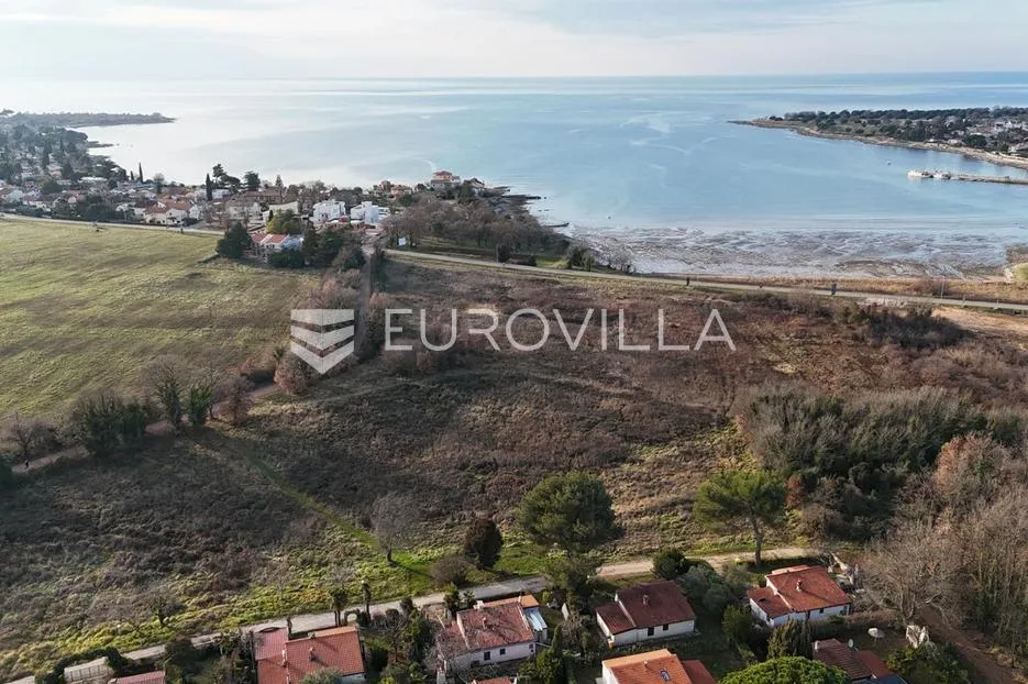 novigrad, dajla, građevinsko zemljište 1928 m², 100 m od mora, idealno za stambeni projekt - slika 4