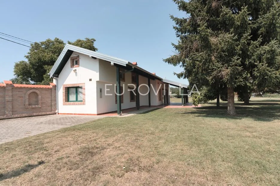 osijek, tvrđavica, zemljište s kućom 6924 m² izlaz na dvije ceste, 40 m fronte - slika 27