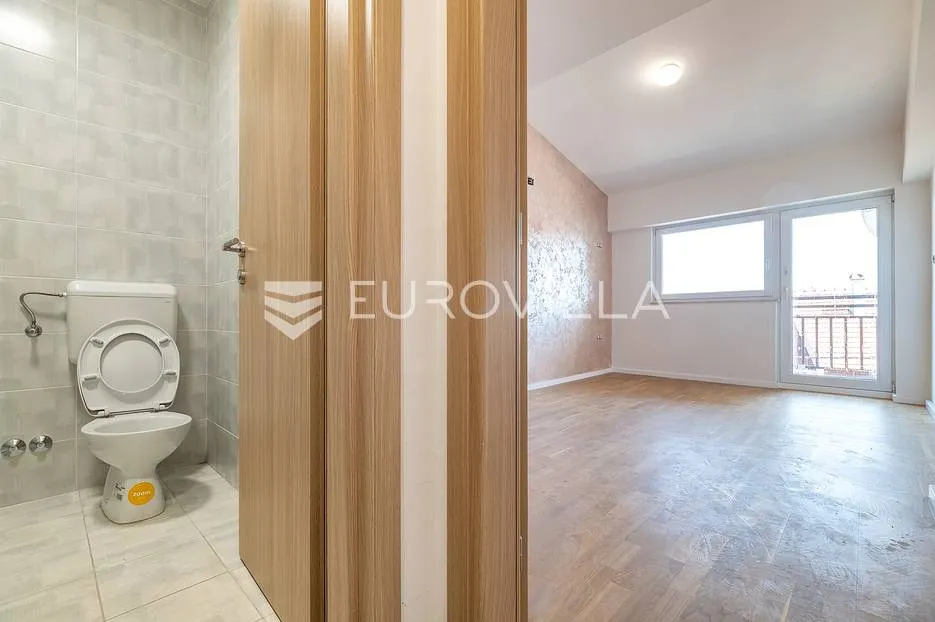 zagreb, žitnjak, poslovna zgrada 274 m² - slika 11