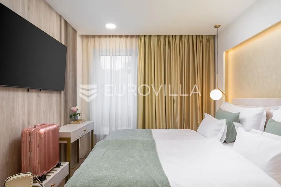 podstrana, luksuzna vila s bazenom i spa zonom - slika 13