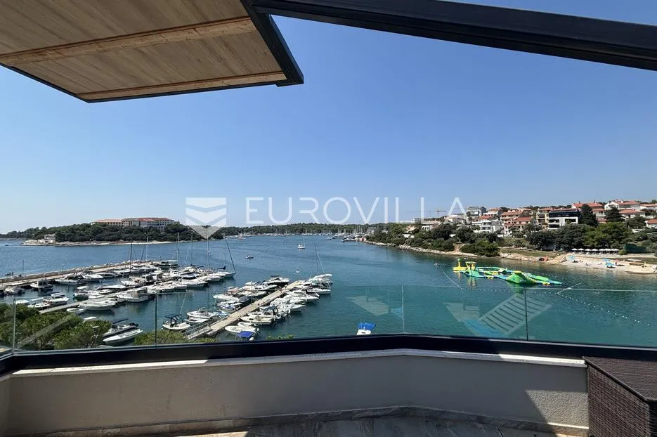 medulin, pješčana uvala, ekskluzivan penthouse prvi red do mora - slika 4