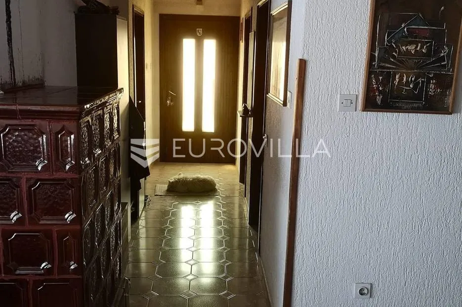 medulin, velika samostojeća kuća na okućnici od 550 m2 - slika 16
