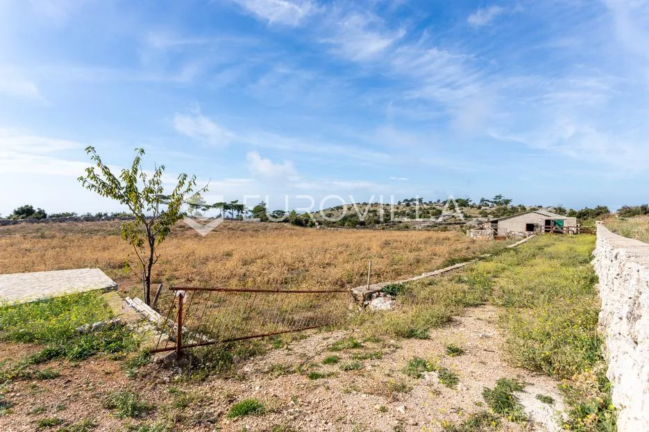 hvar, veliko lijepo imanje s tri kuće na parceli od 32500 m2 - slika 22