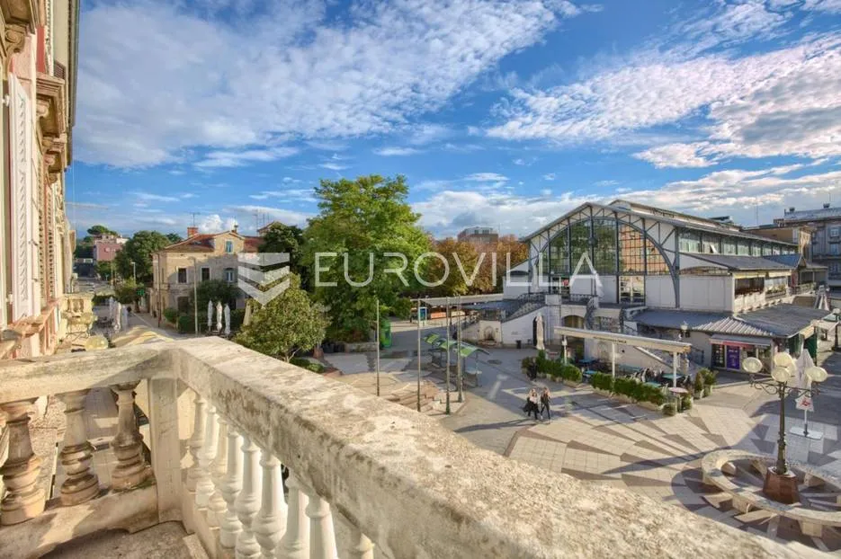 pula, moderan peterosoban stan u centru grada 140 m² - slika 28