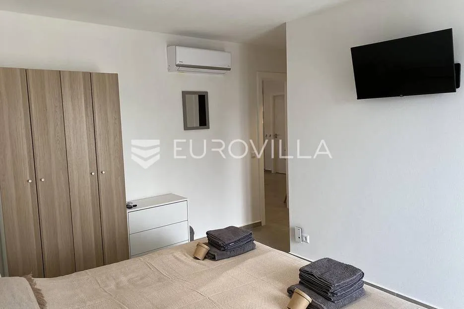 istra, premantura, kuća sa 3 luksuzna apartmana i pogledom na more, nkp 315 m2 - slika 33