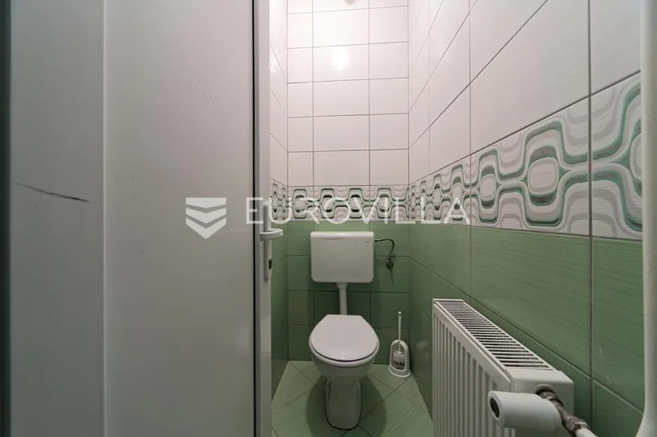 osijek, antunovac, novija poslova zgrada u industrijskoj zoni 1256 m² - slika 13