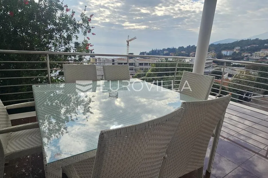 ičići, najam, luksuzan stan s pogledom na more, grijani bazen, garaža, 170 m2 - slika 4