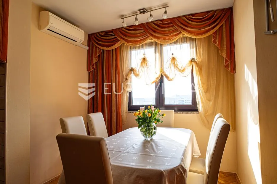istra, rovinj, prekrasan obiteljski trosoban stan s dvije loggie, 78.40 m², namješteno - slika 4