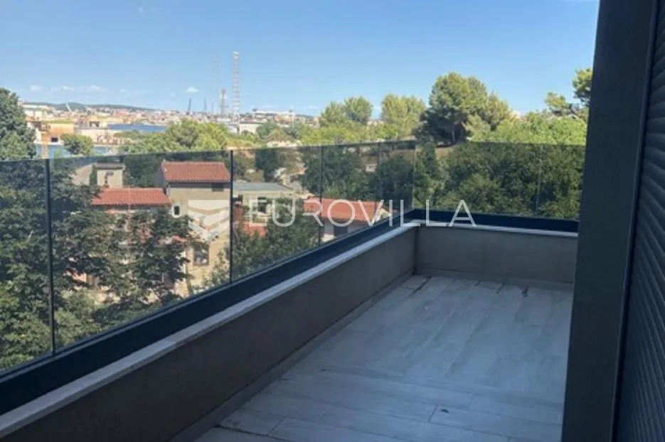moderan peterosoban stan 150 m² s pogledom na more, pula, stoja - slika 14