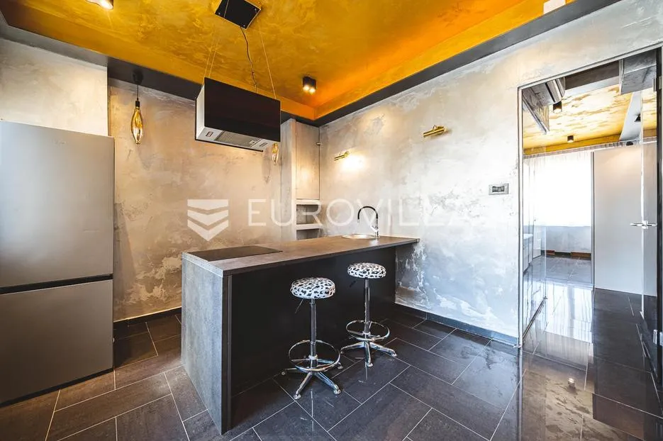 zagreb, cvjetni trg, pješačka zona, novouređeni stan 39 m² - slika 9