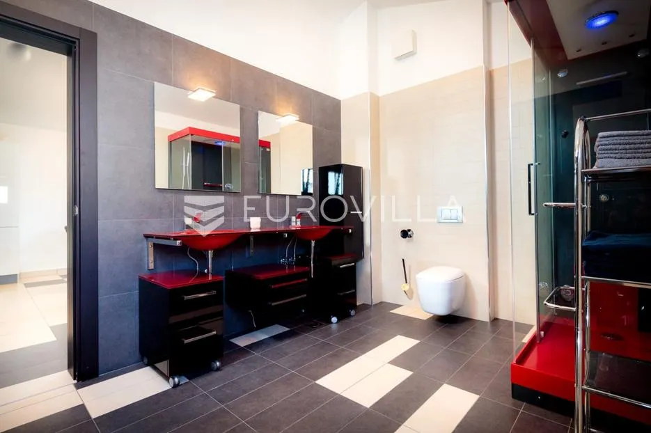 pula, dolinka, luksuzan trosoban stan 129 m², novogradnja, blizina mora i centra - slika 25