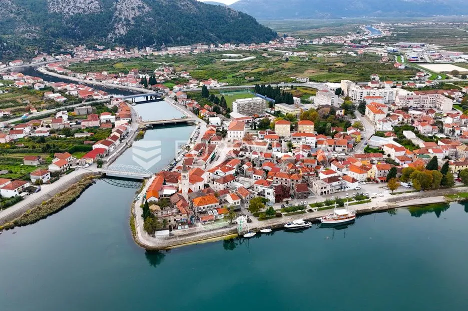 opuzen, centar, poslovni prostor 64 m² - slika 4