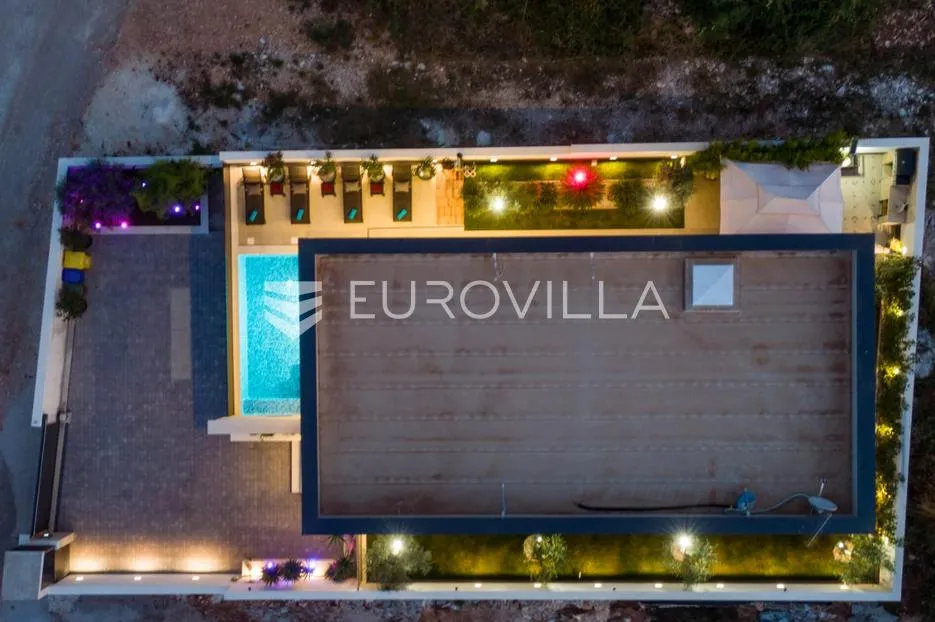 istra, medulin, moderna elegantna vila 200 m² blizu mora i plaža - slika 47