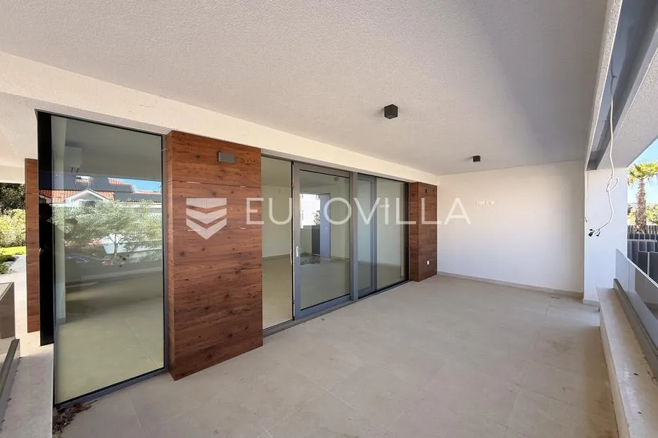 zadar, diklo, luksuzan trosoban stan 124,27 m² na super lokaciji s vrtom - slika 19
