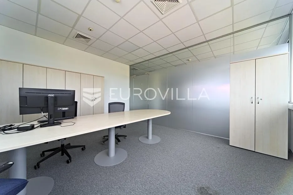 osijek, centar, uređen poslovni ured za najam, 374 m², novogradnja - slika 19