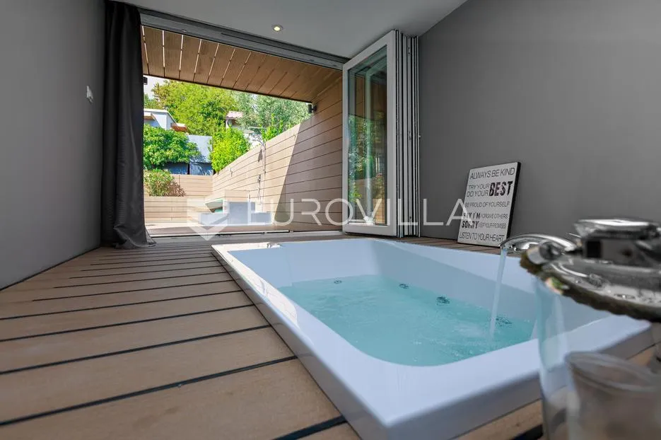 crikvenica, dramalj, moderan trosoban apartman s jacuzzijem, vrtom, bazenom i pogledom na more - slika 19