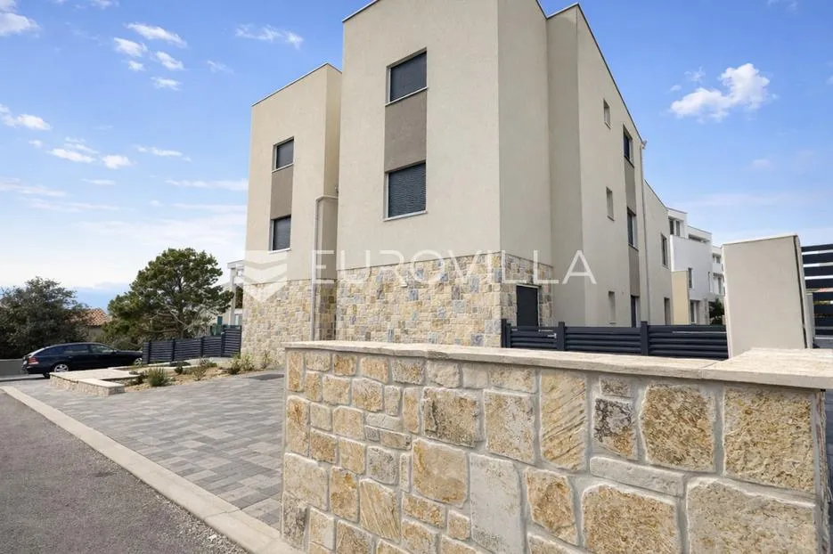 pag, šimuni, četverosoban penthouse u novogradnji, 100 m od mora - slika 2