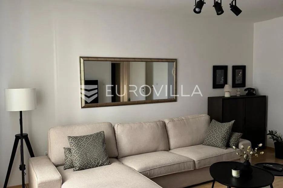 istra, pula, renovirana i namještena kuća nedaleko pulske arene, 93 m², dvorište 63 m² - slika 3
