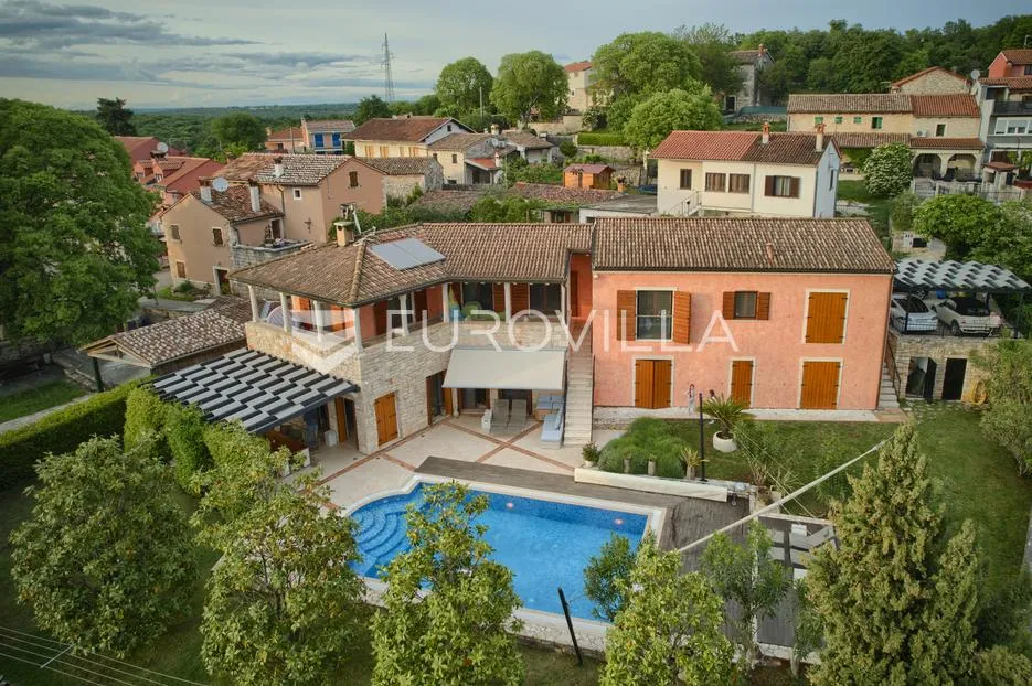 istra, šorići, luksuzna kamena kuća, 388 m², s bazenom i građevinskim zemljištem 4621 m² - slika 58