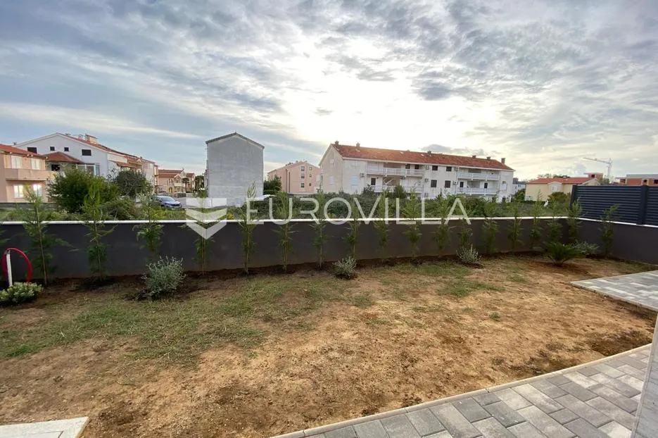 zadar, privlaka, dvosoban stan na prvom katu moderne zgrade s pogledom na more - slika 13