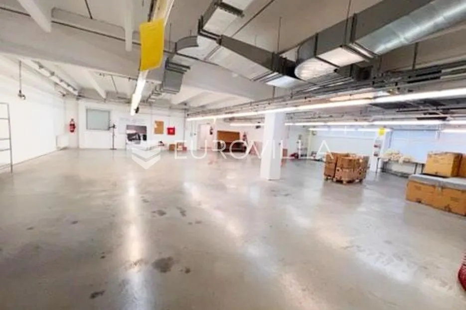 osijek, antunovac, novija poslova zgrada u industrijskoj zoni 1256 m² - slika 3