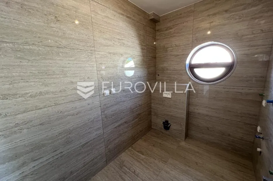 krk, penthouse 100 m², prvi red do mora sa fantastičnim pogledom - slika 5