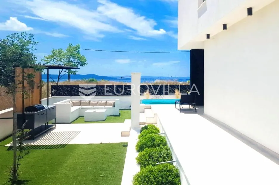 zadar, kožino, moderna vila s bazenom i pogledom na more - slika 26
