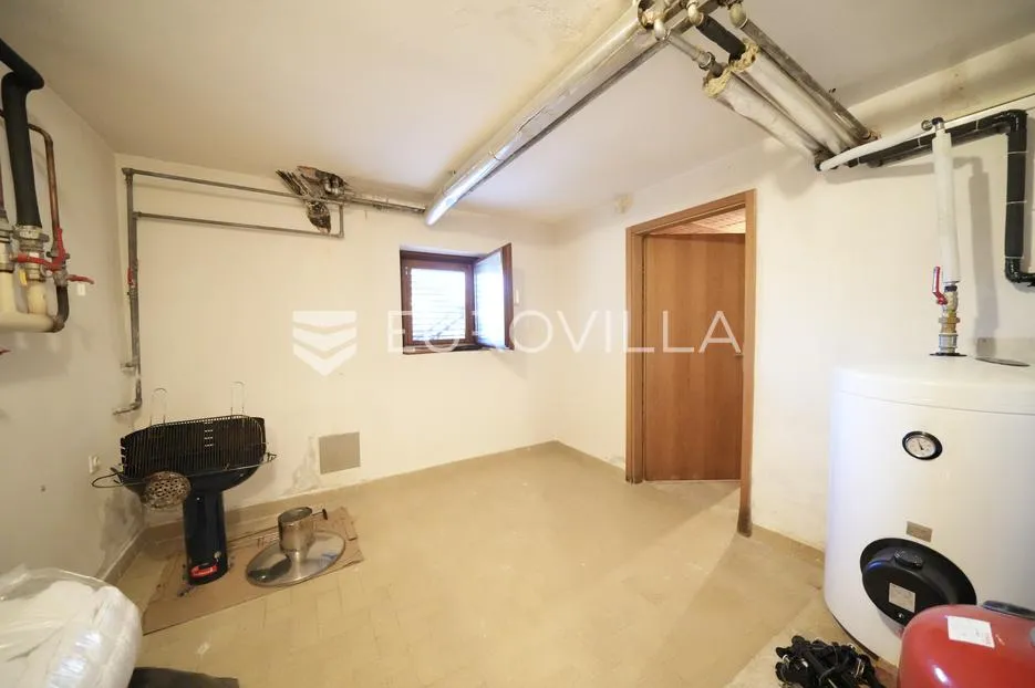 zadar, diklo vila prvi red do mora razvedena na tri etaže 377 m² - slika 20