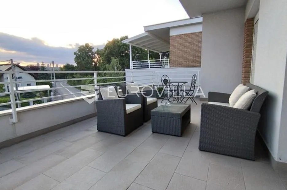zagreb, maksimir, trosoban stan 87 m² s terasom i parkirnim mjestom - slika 11